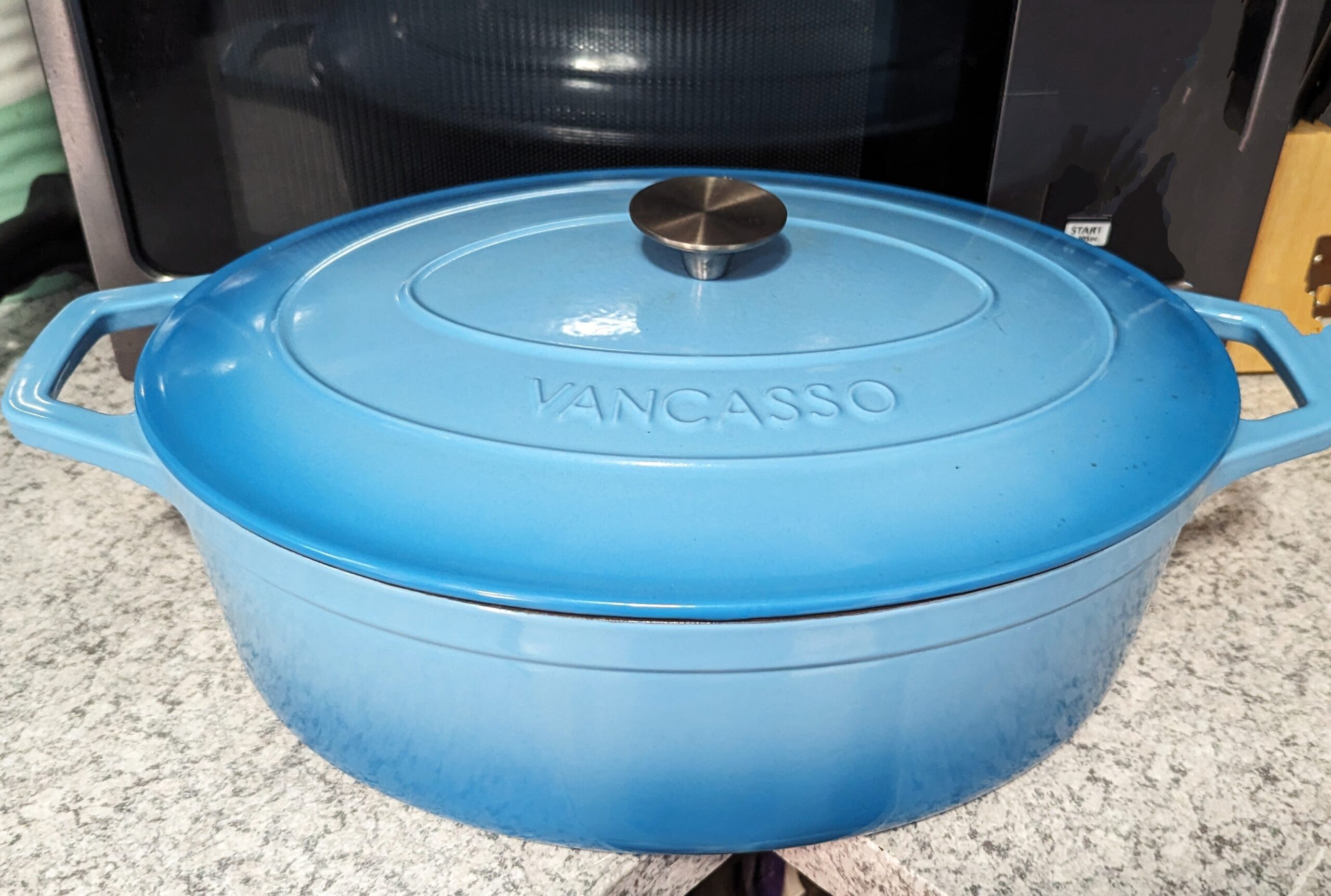 Vancasso Non-Stick Enameled Cast Iron Oval Dutch Oven & Reviews